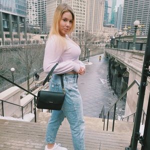 Meet your Posher, Arena